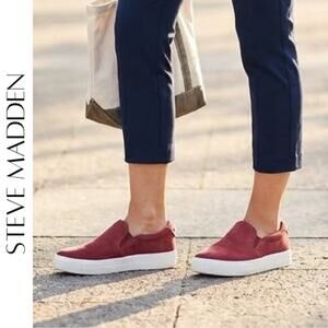 Steve Madden Gills Burgundy Platform Slip-On Sneakers 8